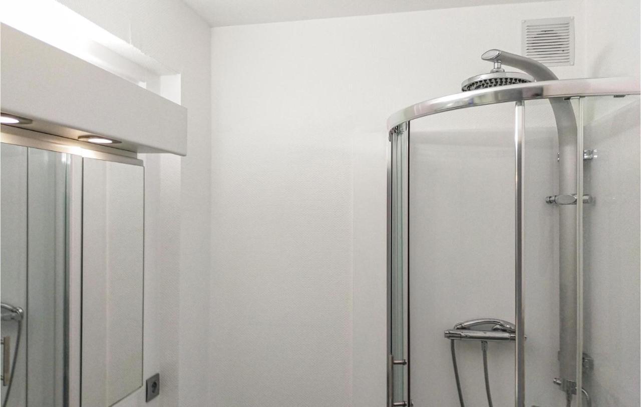 Appartement Stunning In With Wifi&1 Bedrooms